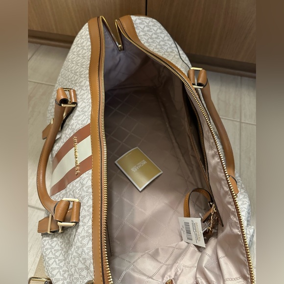 SOLD ❤️ Michael Kors Bedford Travel Extra-Large Logo Stripe Weekender Bag - Picture 11 of 14